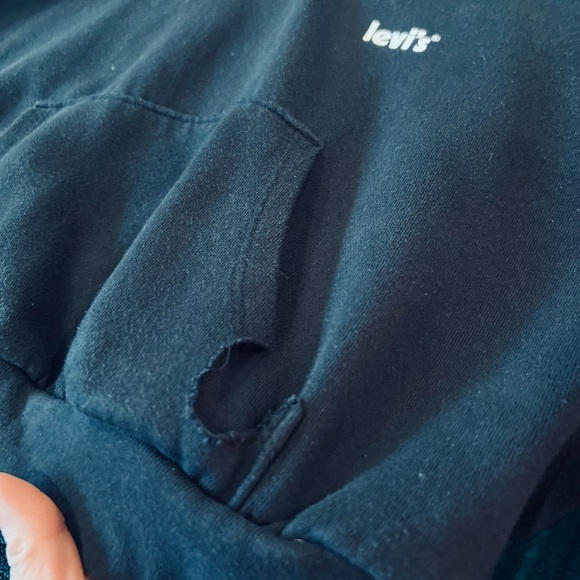 Levi's Y2K Black Cropped Long Sleeved Hoodie Witchy Goth Distressed - Picture 3 of 5